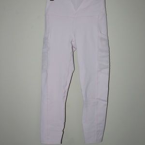 Fabletics On-the-Go High-Waisted Capri in Pearl Pink